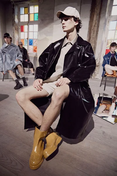 Look 5